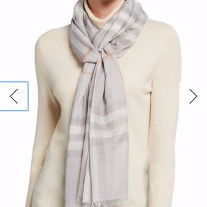 NWT Burberry Giant Check Gauze Scarf